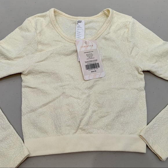NWT FABLETICS River Seamless Long Sleeve Stretch Top Size XS/4 - Picture 2 of 5